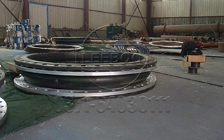 大翻邊<a href=http://www.xinligd.com target=_blank class=infotextkey>橡膠接頭</a>制作工藝升級(jí)后的產(chǎn)品有哪些特點(diǎn)-.jpg